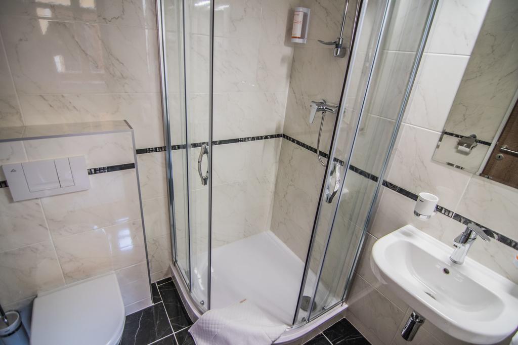 Pension Viktorin Podebrady Luaran gambar