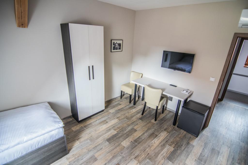 Pension Viktorin Podebrady Luaran gambar